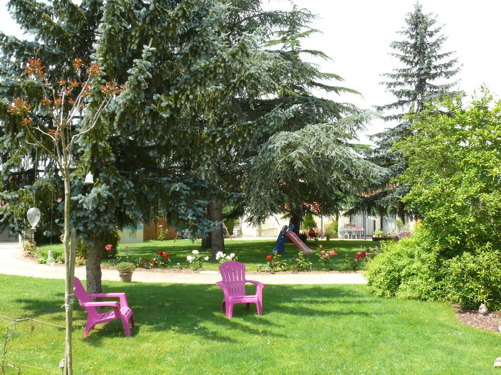 Le Clos De La Vigne Μοντρέιγ Εξωτερικό φωτογραφία
